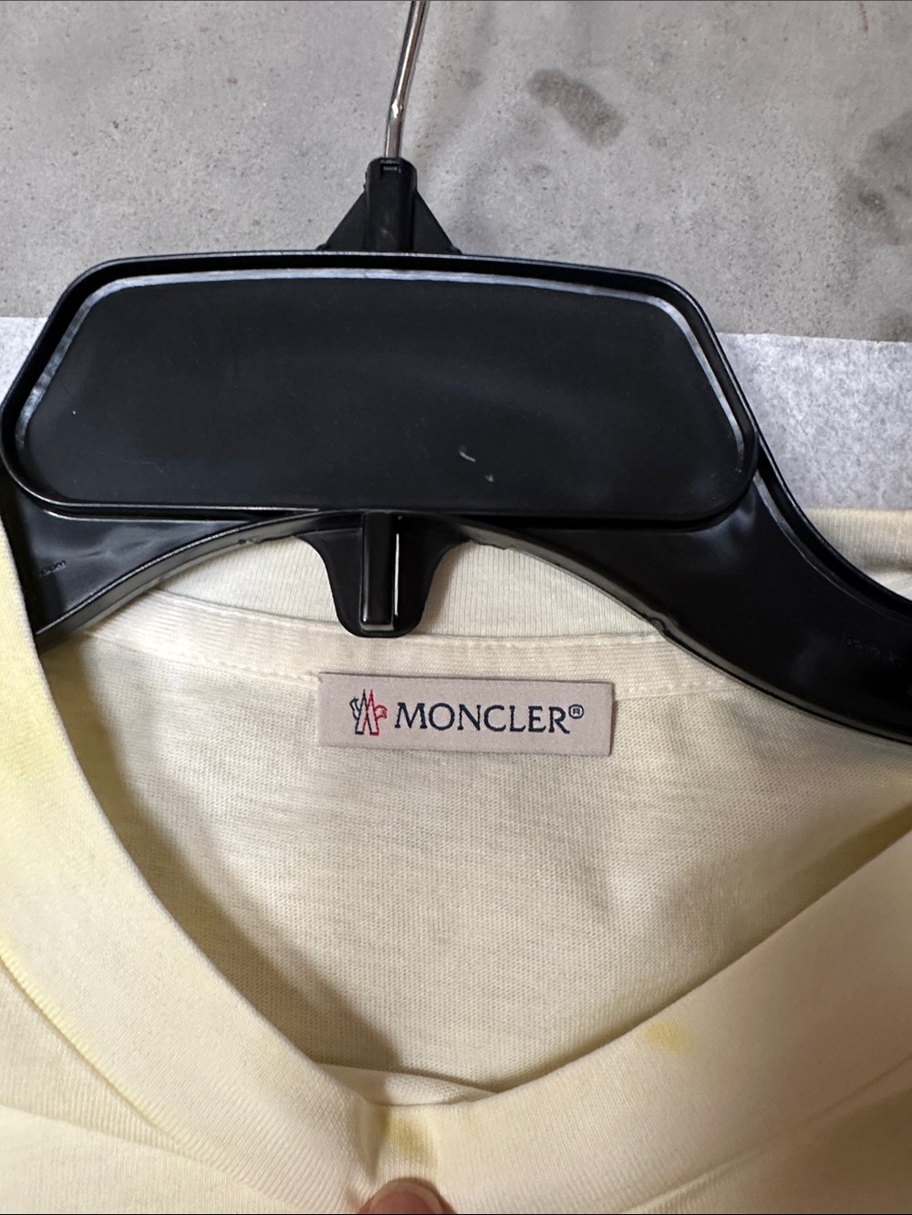 Authentic Moncler T-Shirt Girocollo - Picture 4 of 11